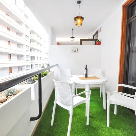 Playa De Americas Duplex Con Piscina 아파트 플라야데라스아메리카스