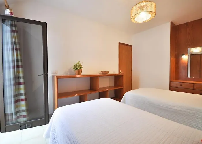 Playa De Americas Duplex Con Piscina Apartment